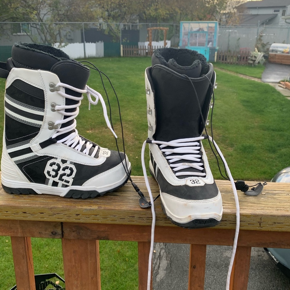 Lightly worn boots, only worn snow machining